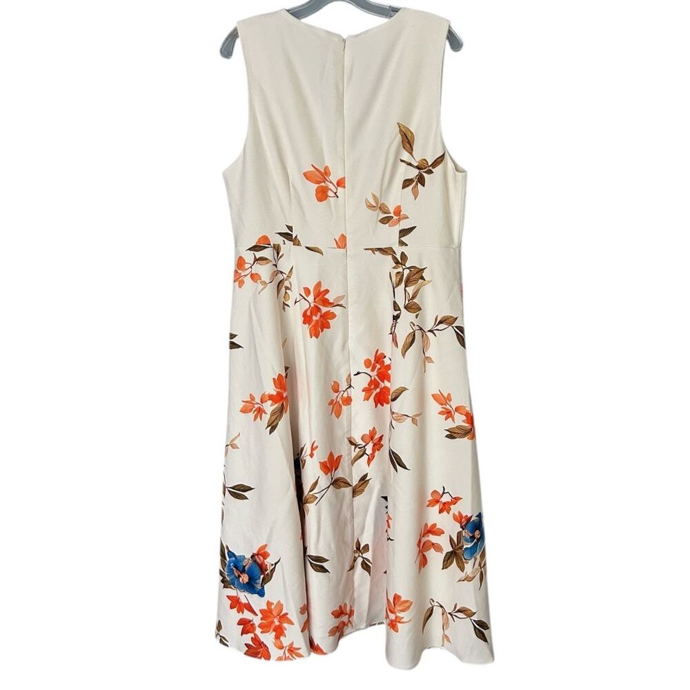 Sleeveless Floral Midi Dress in Cream - Picture 3 of 7